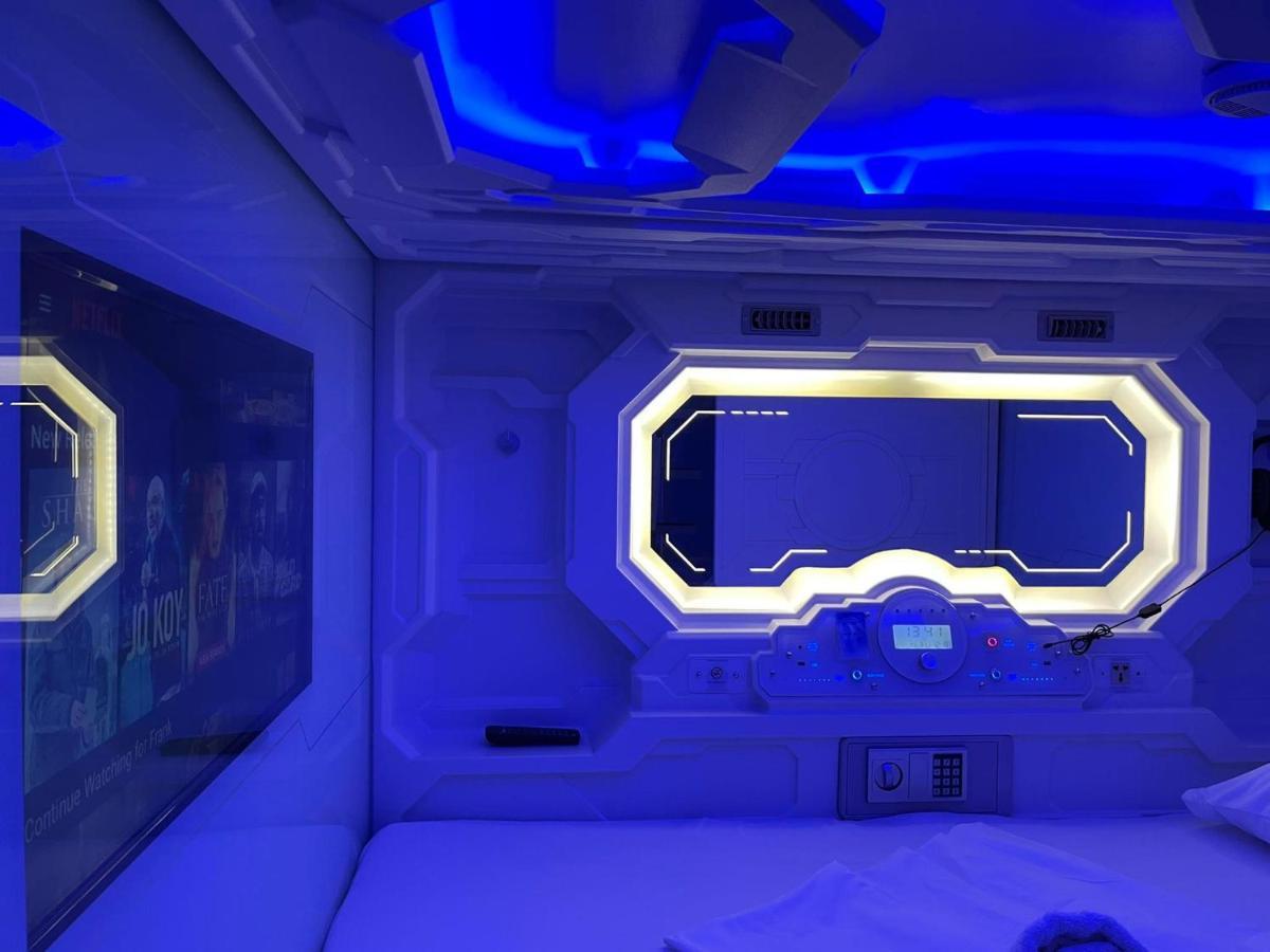 Bmax Spacepods Lapu-Lapu City Exterior foto